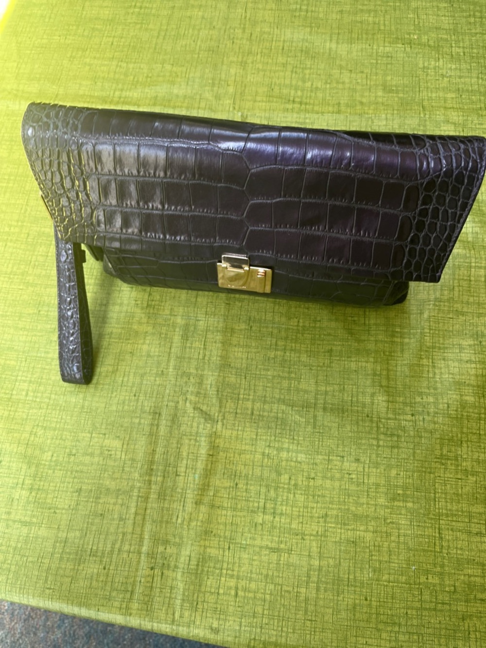 Coach Purple Croc-Embossed Leather Clutch with Gold-Tone Hardware - Picture 3 of 7